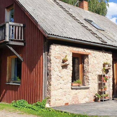 Majiga Istaba Ar Balkonu Un Vannasistaba, Bezmaksas Velo Noma Iecava Luaran gambar